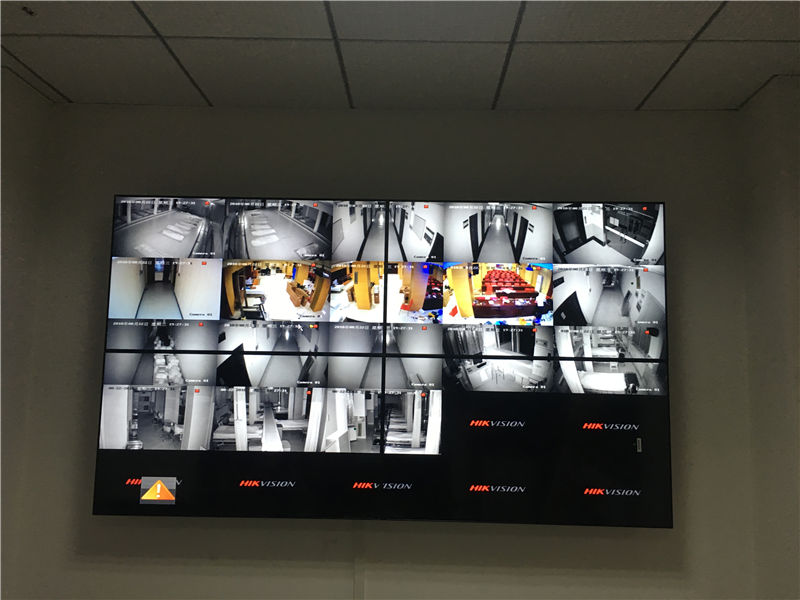 **大學(xué)護理學(xué)院監控室 **大學(xué)護理學(xué)院監控室