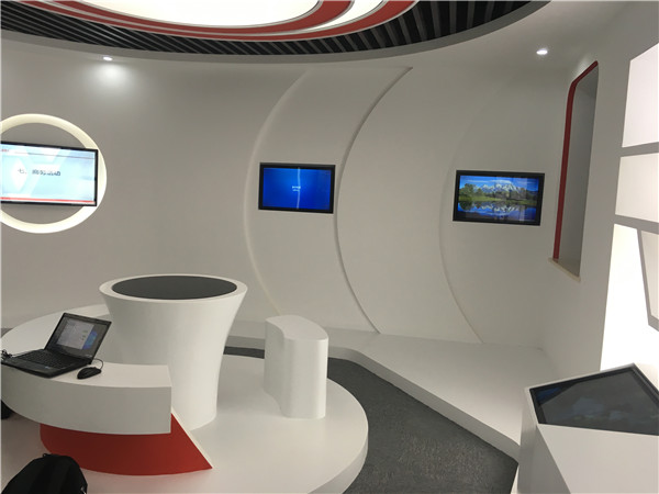 光谷展廳壁掛觸摸廣告機 光谷展廳壁掛觸摸廣告機