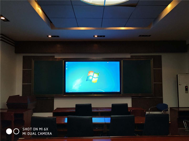 某高校教學(xué)觸控一體機 某高校教學(xué)觸控一體機