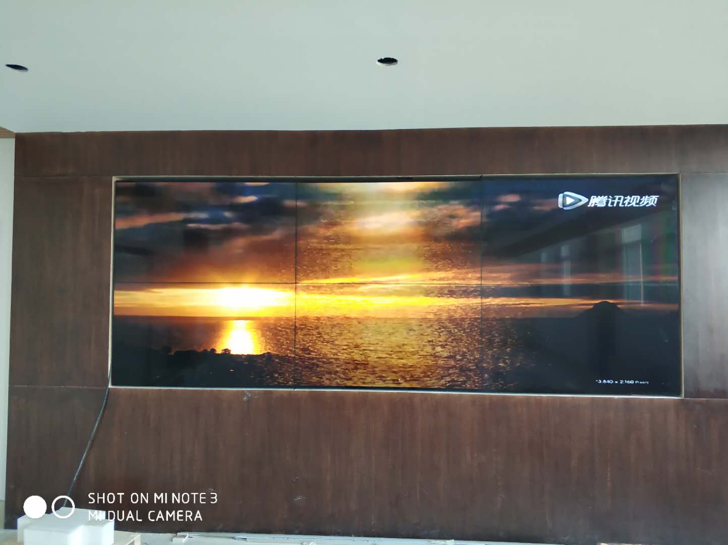 某看守所55寸2×3 某看守所55寸2×3