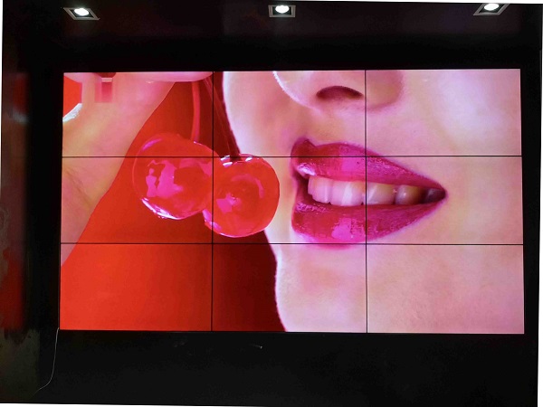 浙江嘉興某品牌衛浴旗艦店49寸3x3