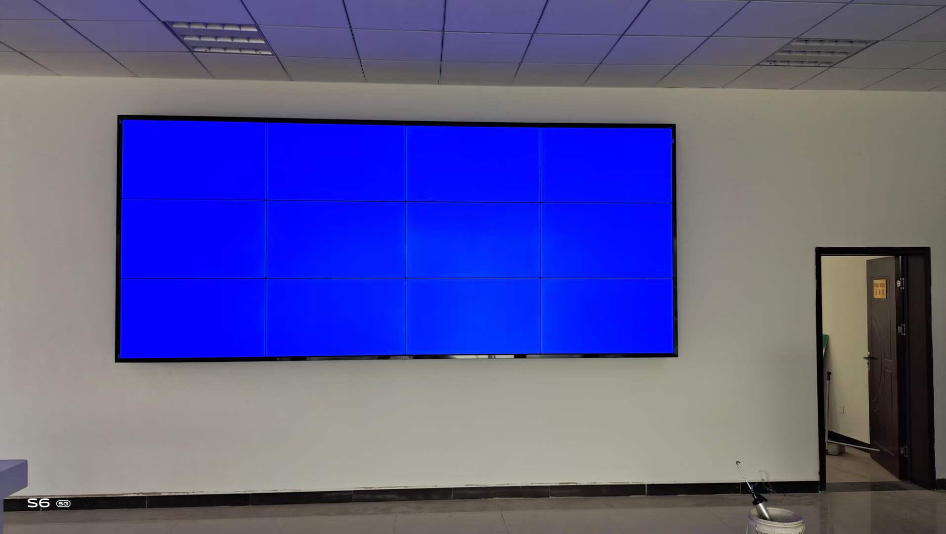 鄂州市某社區49寸3x4